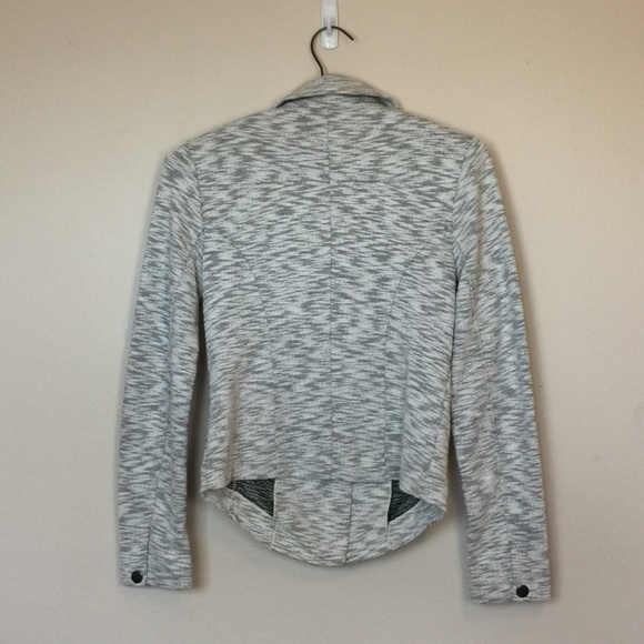CAbi #5102 Marled Gray Neo Knit Moto Jacket XS EUC - Picture 4 of 8